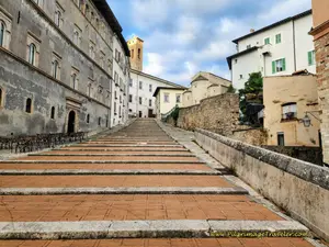 Via dell'Arringo Stairway from the Piazza del Duomo