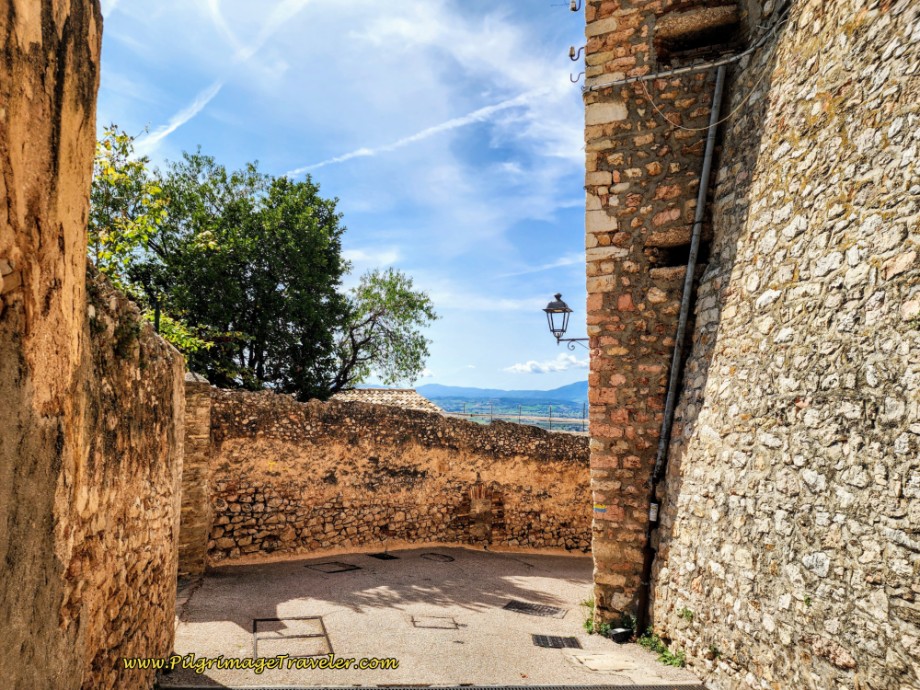 Way of St. Francis: Day Thirteen, Trevi to Poreta - Leaving the Center of Trevi, Along the Via delle Fonti