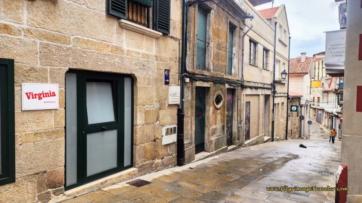 Shop Virginia on the Rúa Isidoro Queimaliños in Redondela