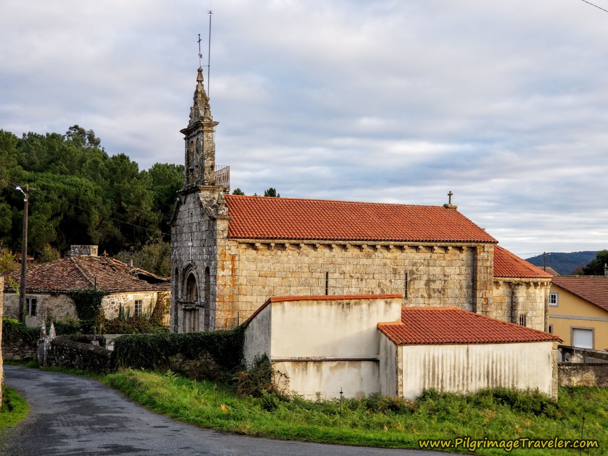 Igrexa de San Martiño de Dornelas