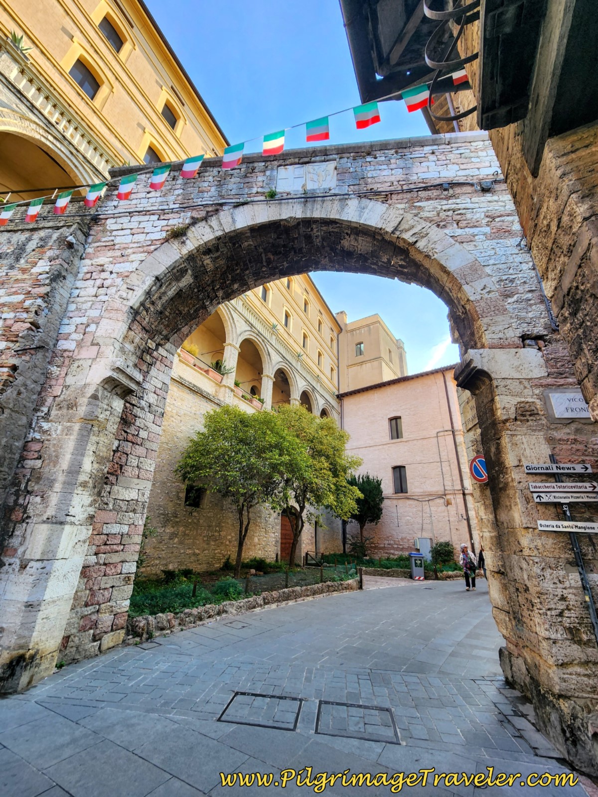 Portico del Monte Frumentario