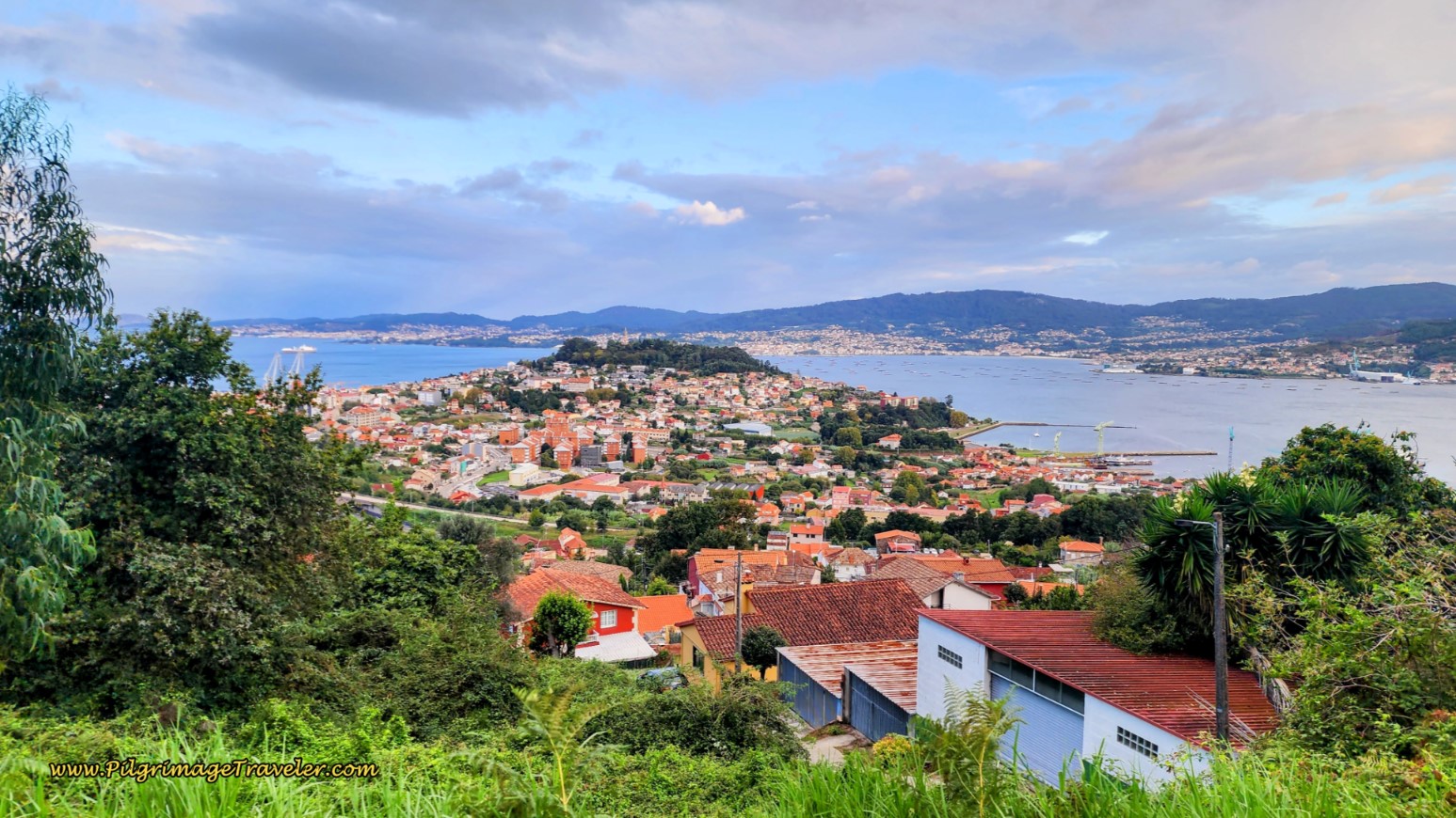 Glimpses of the Bay of the Ría de Vigo