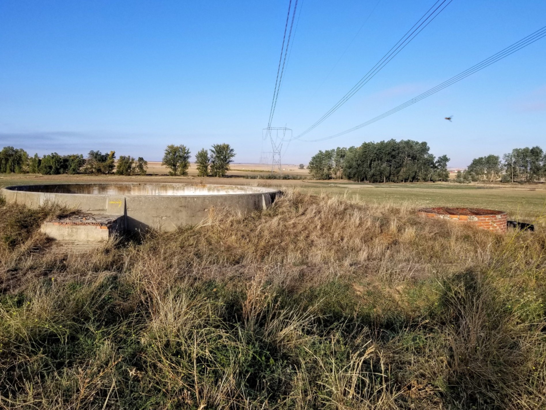 Concrete Water Reservoir on the Vía de la Plata from Villanueva de Campeán to Zamora Concrete Water Reservoir on the Vía de la Plata from Villanueva de Campeán to Zamora