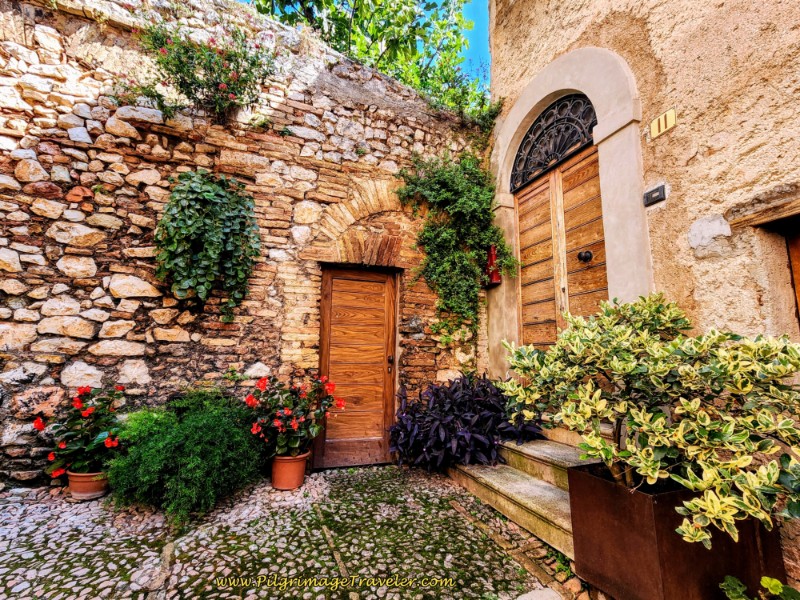 Quaint Cornter in the Vicolo Fiorito, Along the Via Guglielmo Marconi Trevi, Perugia: The Medieval Heart of Umbria - Quaint Cornter in the Vicolo Fiorito, Along the Via Guglielmo Marconi