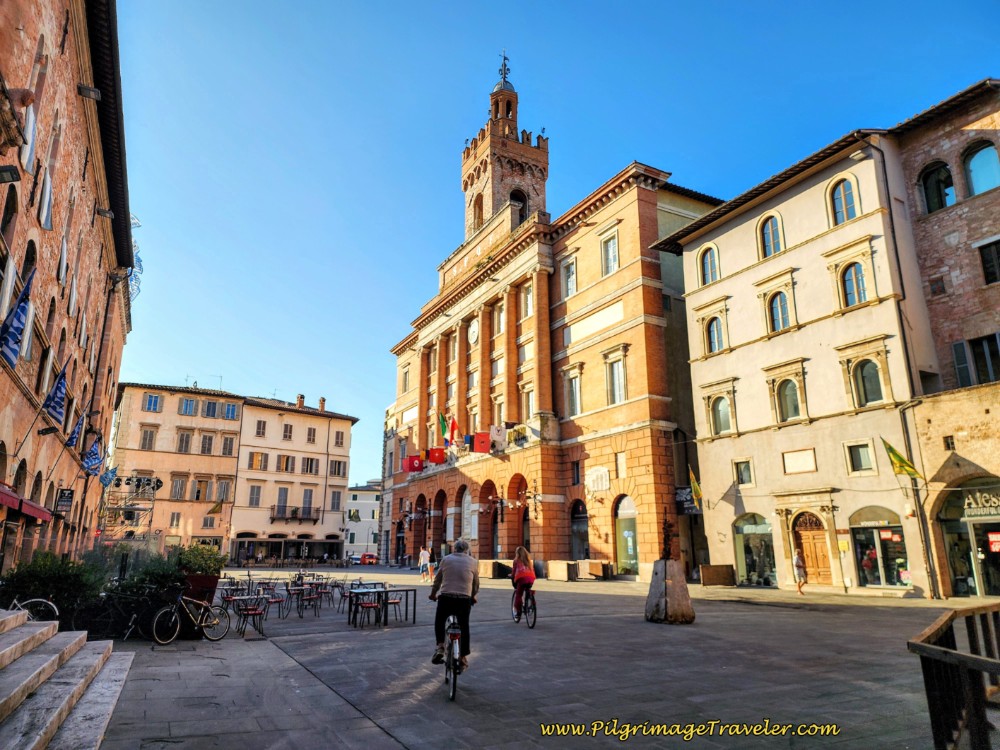 Way of St. Francis: Day Twelve, Spello to Trevi, Piazza della Repubblica, Foligno