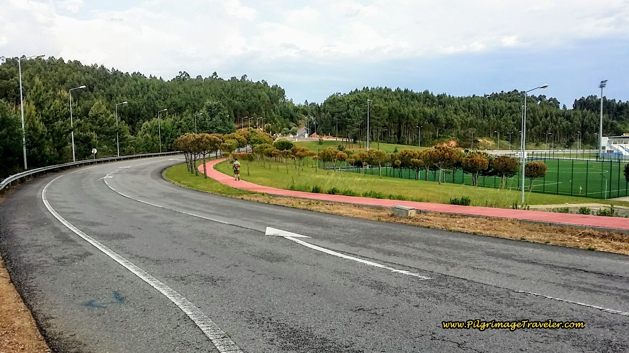 Turn Left onto Path Along the Rua Val de Azar at the Sports Complex of Anadia on the Camino Portugués Turn Left onto Path Along the Rua Val de Azar at the Anadia Sports Complex