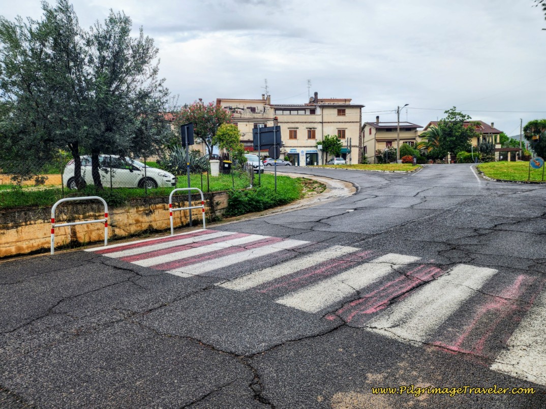Way of St. Francis: Day Twenty-One, Ponticelli to Monterotondo - Arriving Into Central Acquaviva