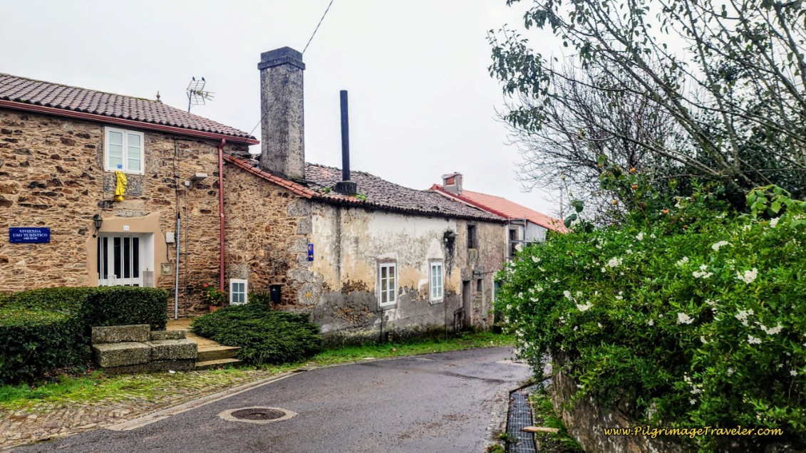 Turn Right Here in Boente