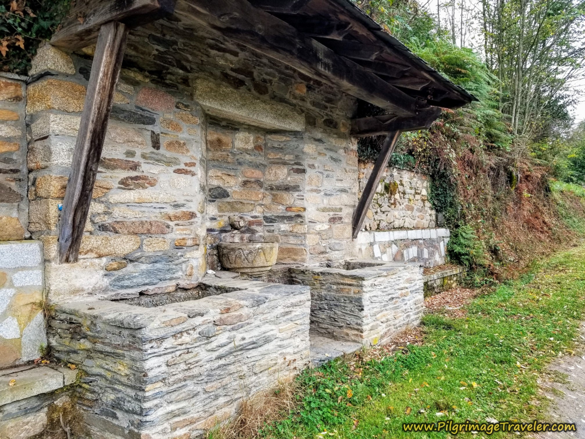 Fountain at Entry to Tamicelas