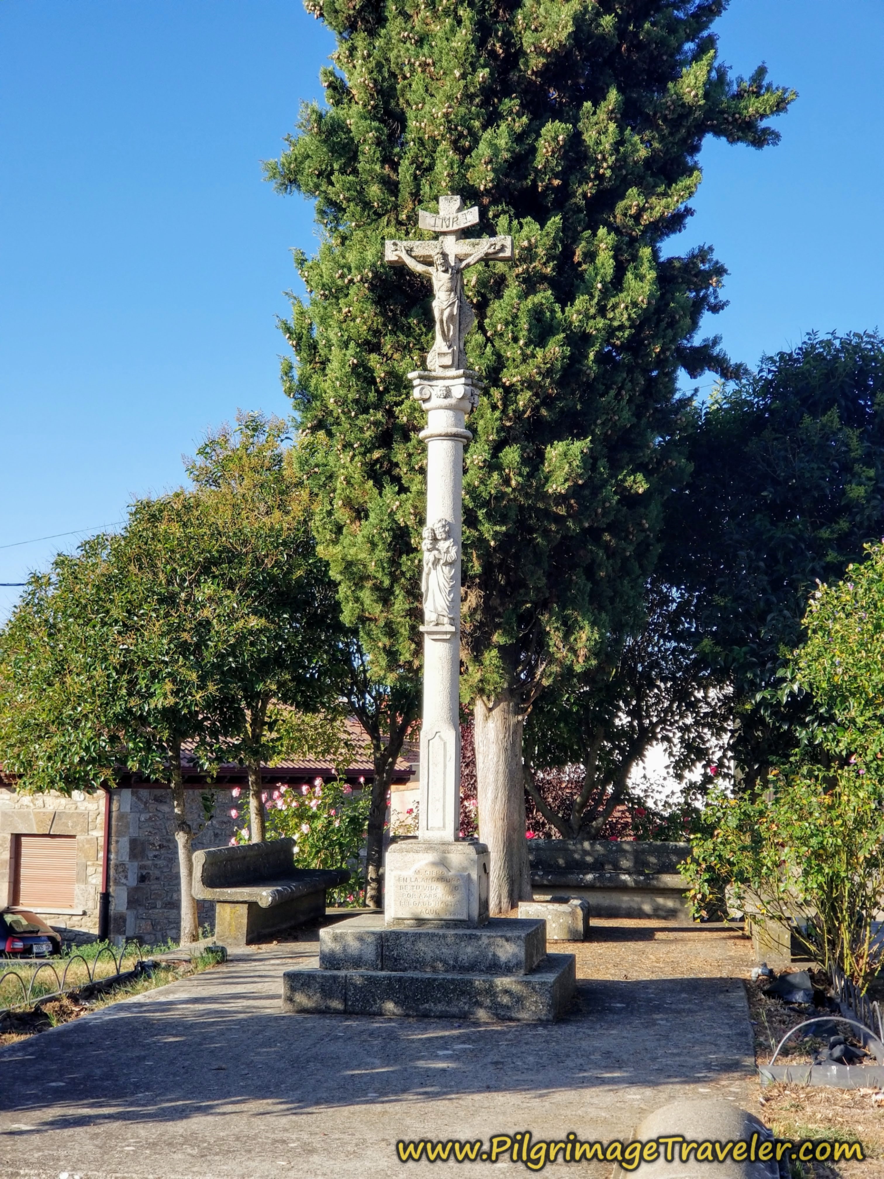 Cross Iglesia de Nuestra Señora de la Asunción Cross Iglesia de Nuestra Señora de la Asunción