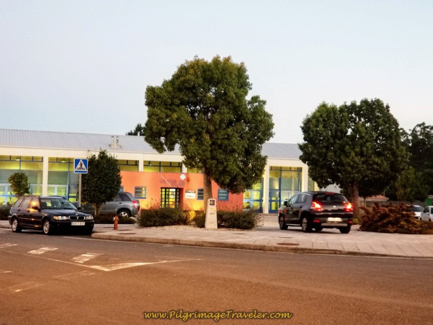 Left Turn at the Centro de Saúde