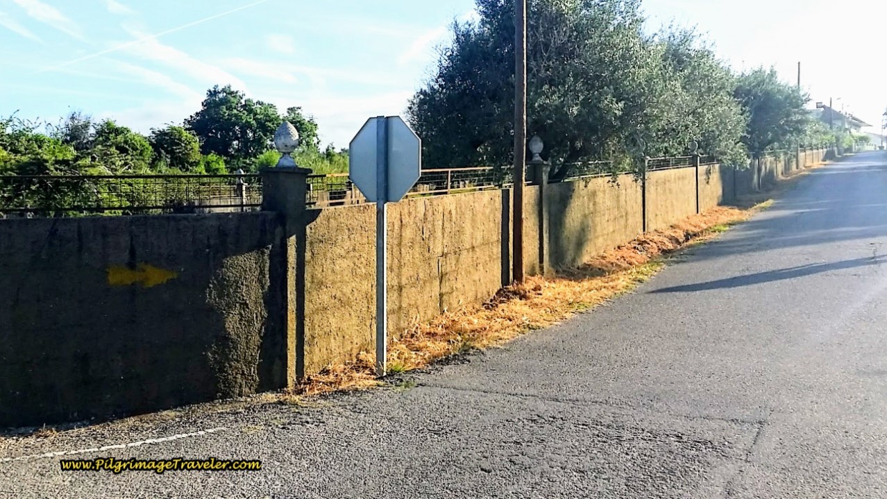 Turn Right onto the Rua Associação into Casais