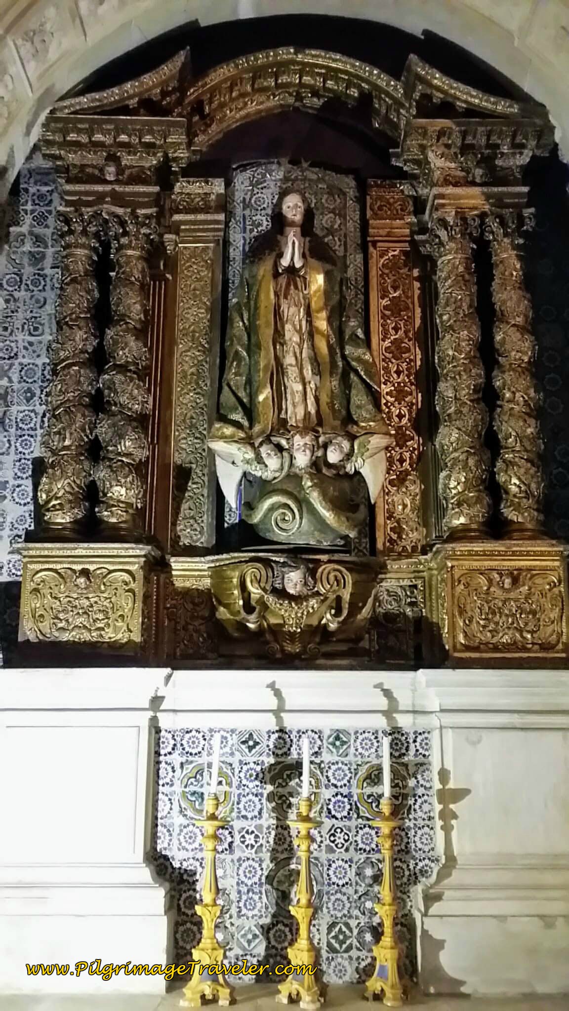 Altar to Fátima, Sé Velha Coimbra, Portugal Altar to Fátima, Sé Velha Coimbra, Portugal