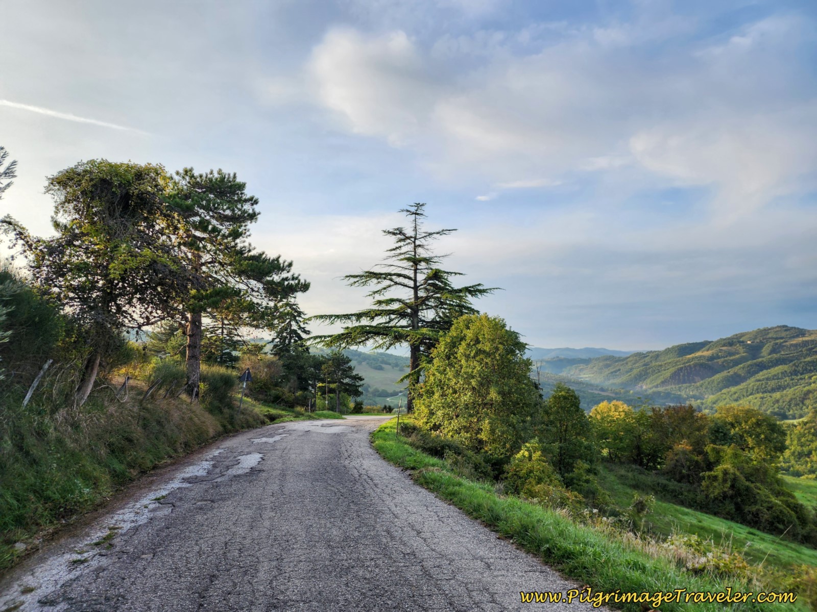 Nice Views on the Way to the Abbey of San Benedetto Vecchio, day seven on the Way of St. Francis, from Pietralunga to Gubbio