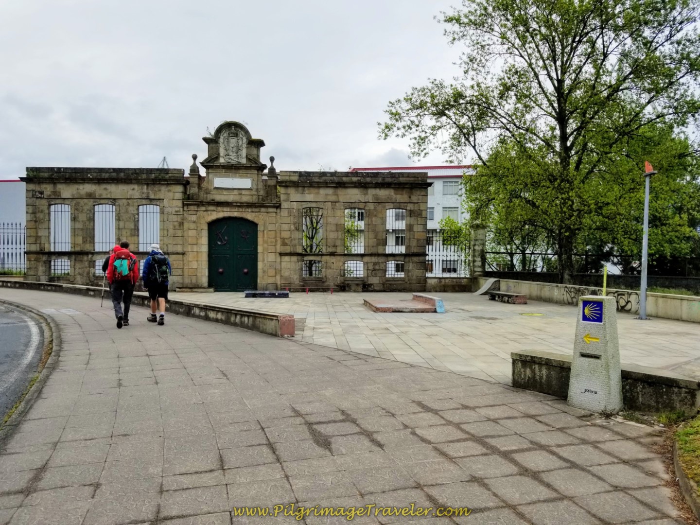 Bend Northward in the Avendida Mac Mahón at Kilometer Marker and Arsenal Gate on day one of the Camino Inglés