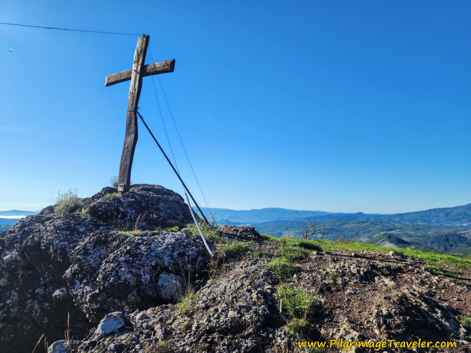 Cross at Ridgetop Above Hermitage