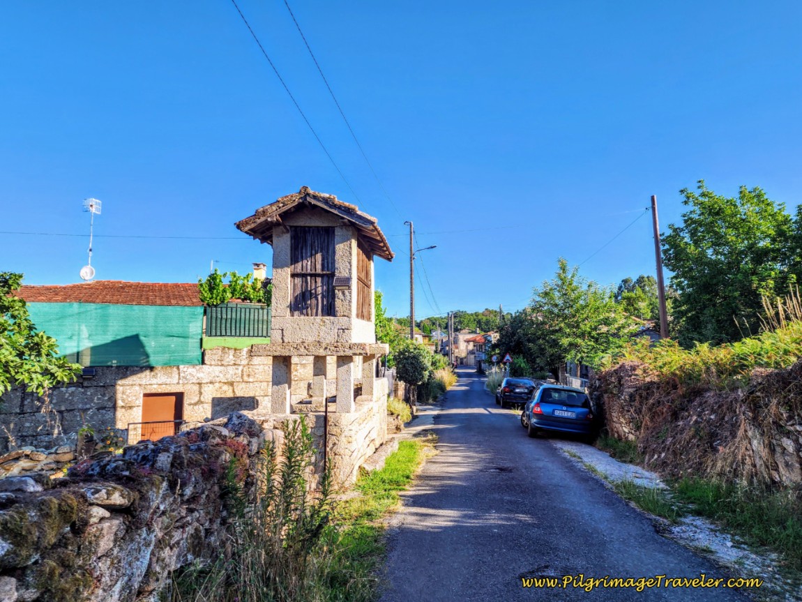 Entering Reguengo