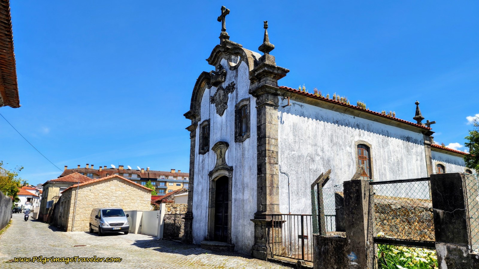 Pass the Capela Barroca de Nossa Senhora do Ó