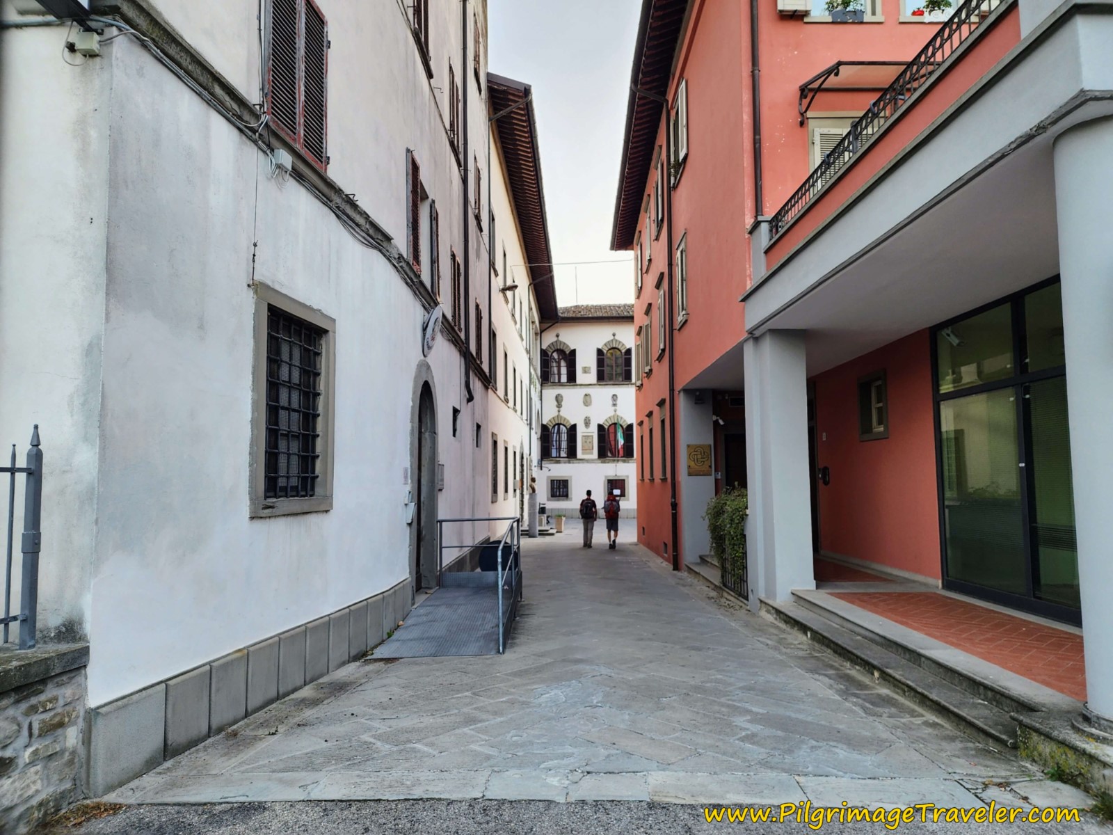 Via Tiberina Alleyway Towards the Piccolo Museo del Diario