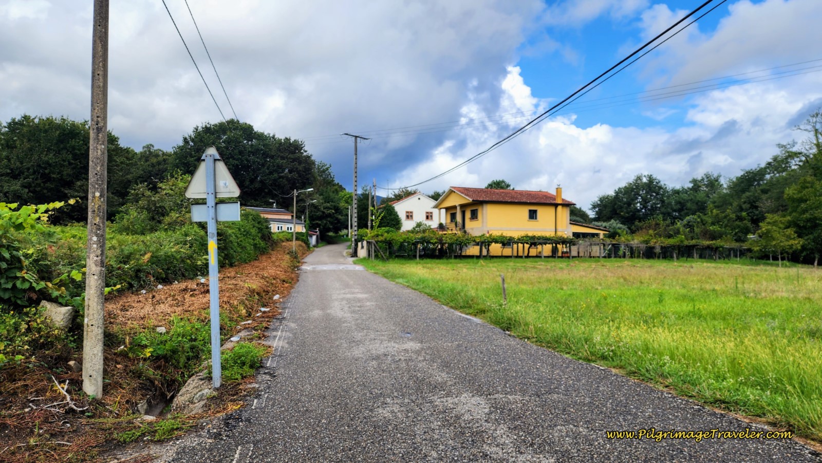 Begin the Day's Climb, Variante Espiritual Pontevedra to Combarro