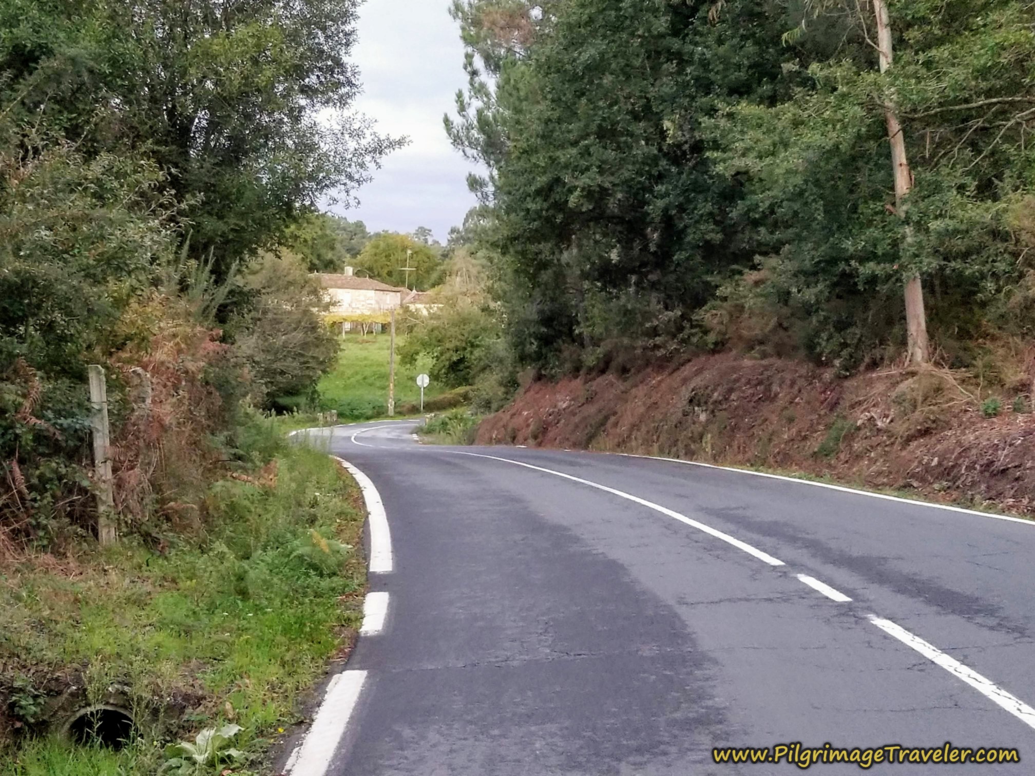 Follow the Country, Paved Road, Camino Sanabrés, A Bandeira to A Susana Follow the Country, Paved Road, Camino Sanabrés, A Bandeira to A Susana