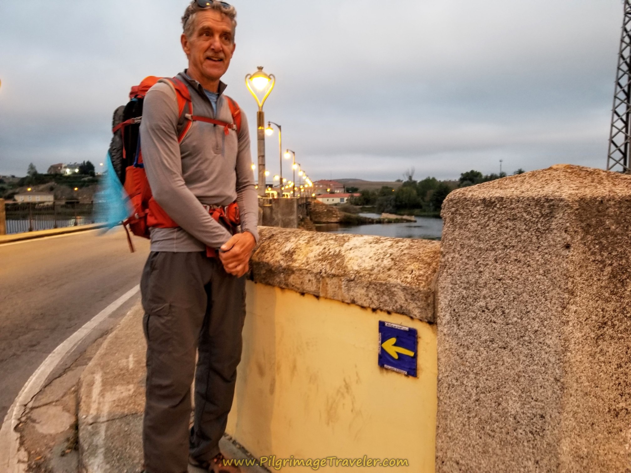 Leaving Alba de Tormes at the Bridge