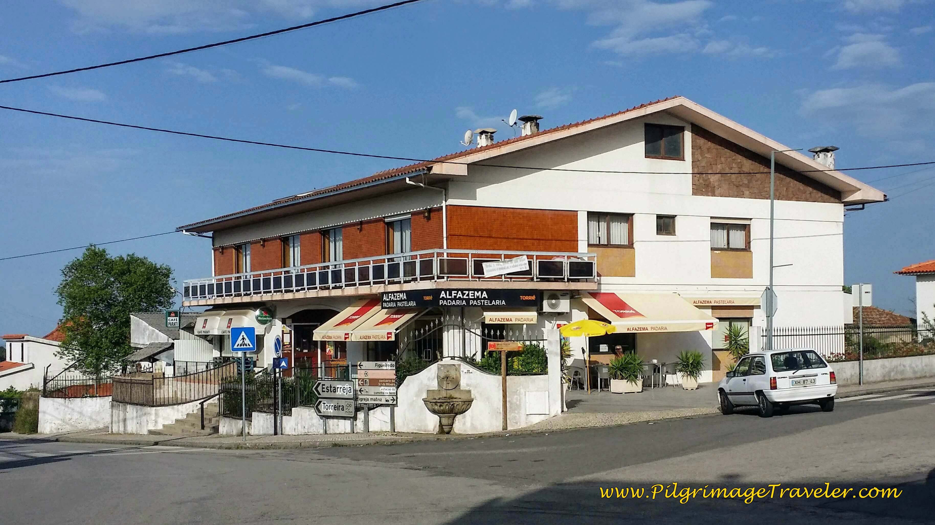 Alfazema Pastelari in Pinheiro da Bemposta on day thirteen of the Camino Portugués