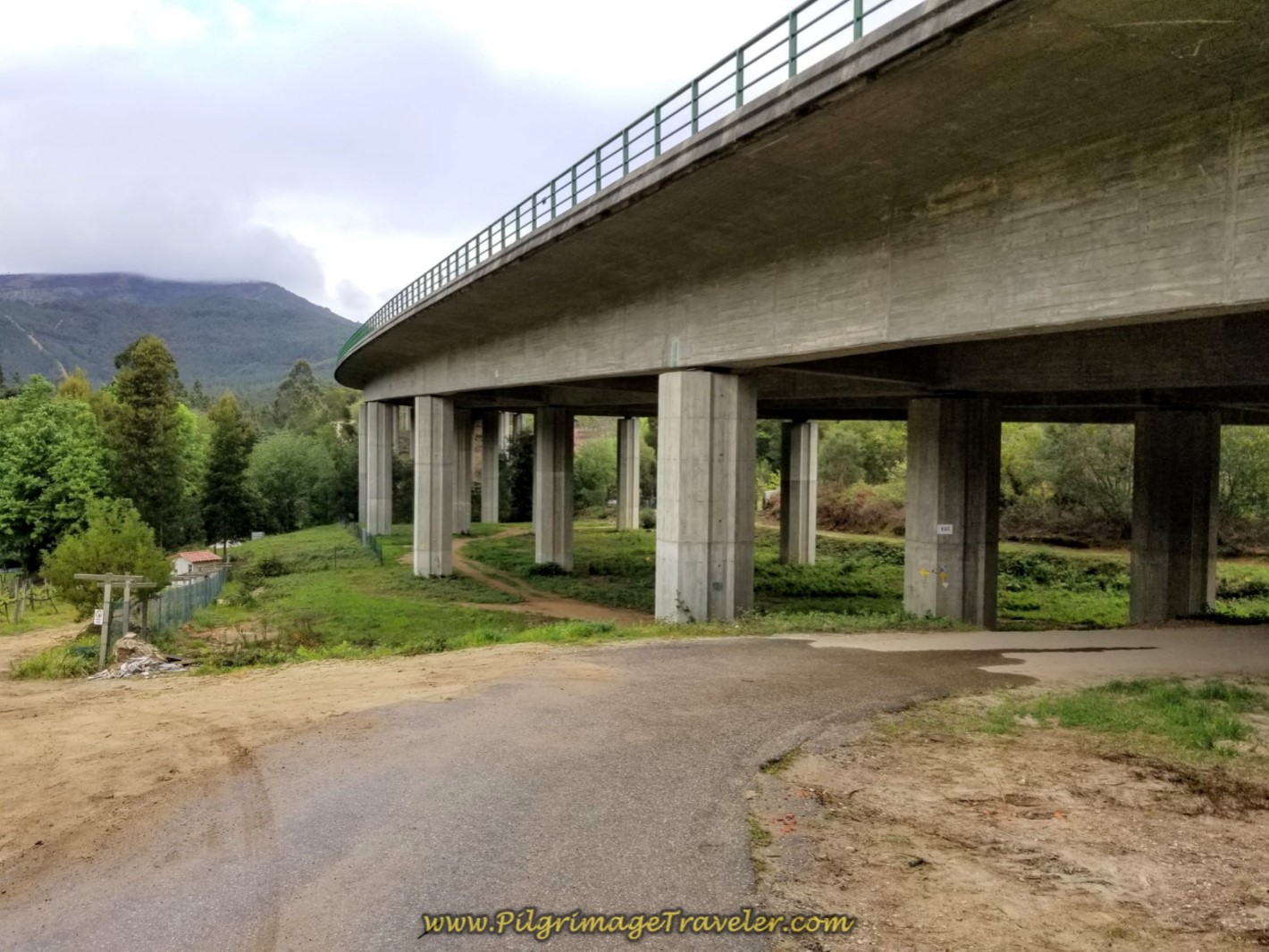Camino Walks Under the A3 on day eighteen on the Central Route of the Portuguese Camino