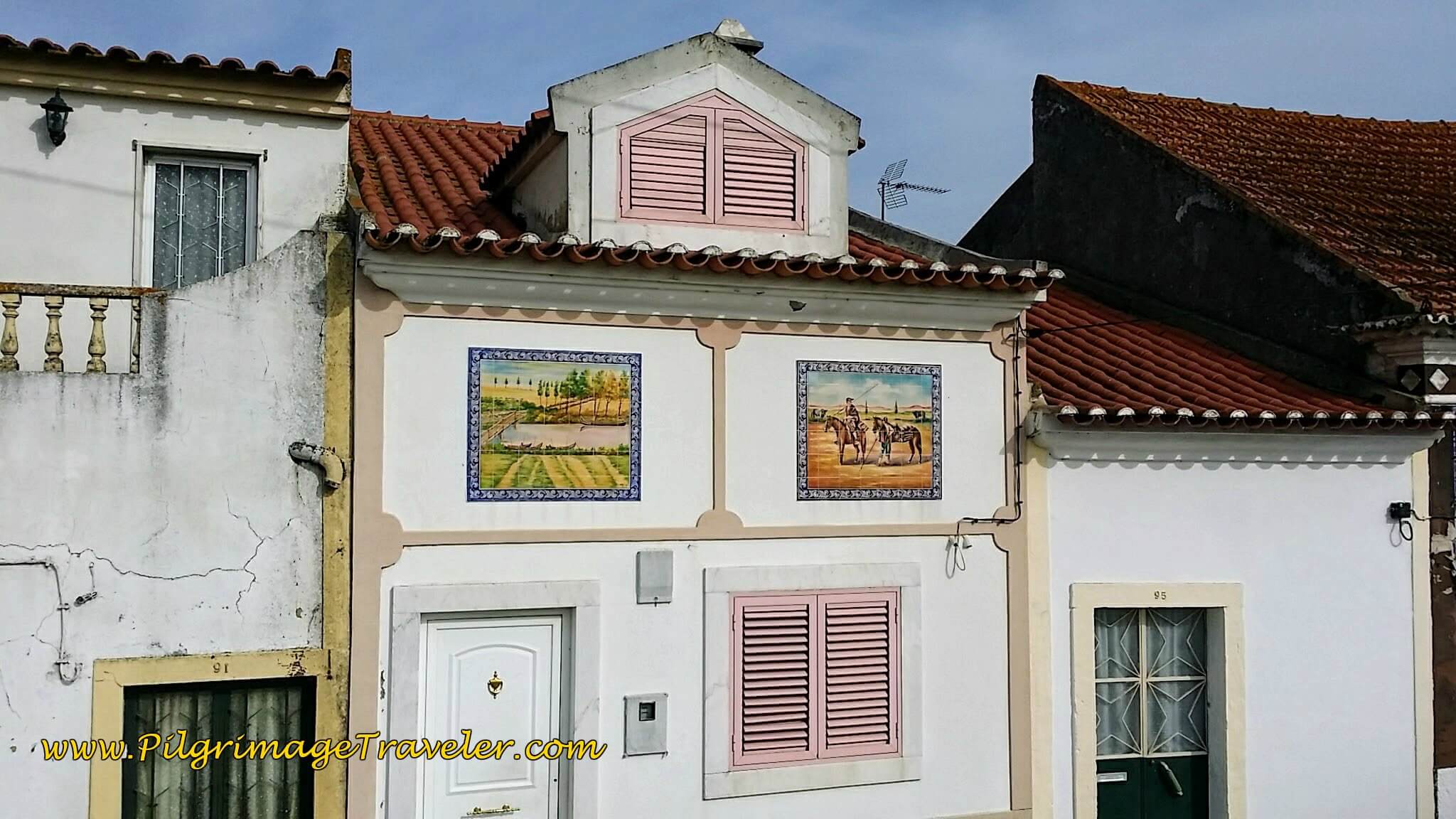 Gorgeous Portuguese Wall Murals, in Renguengo, Portugal