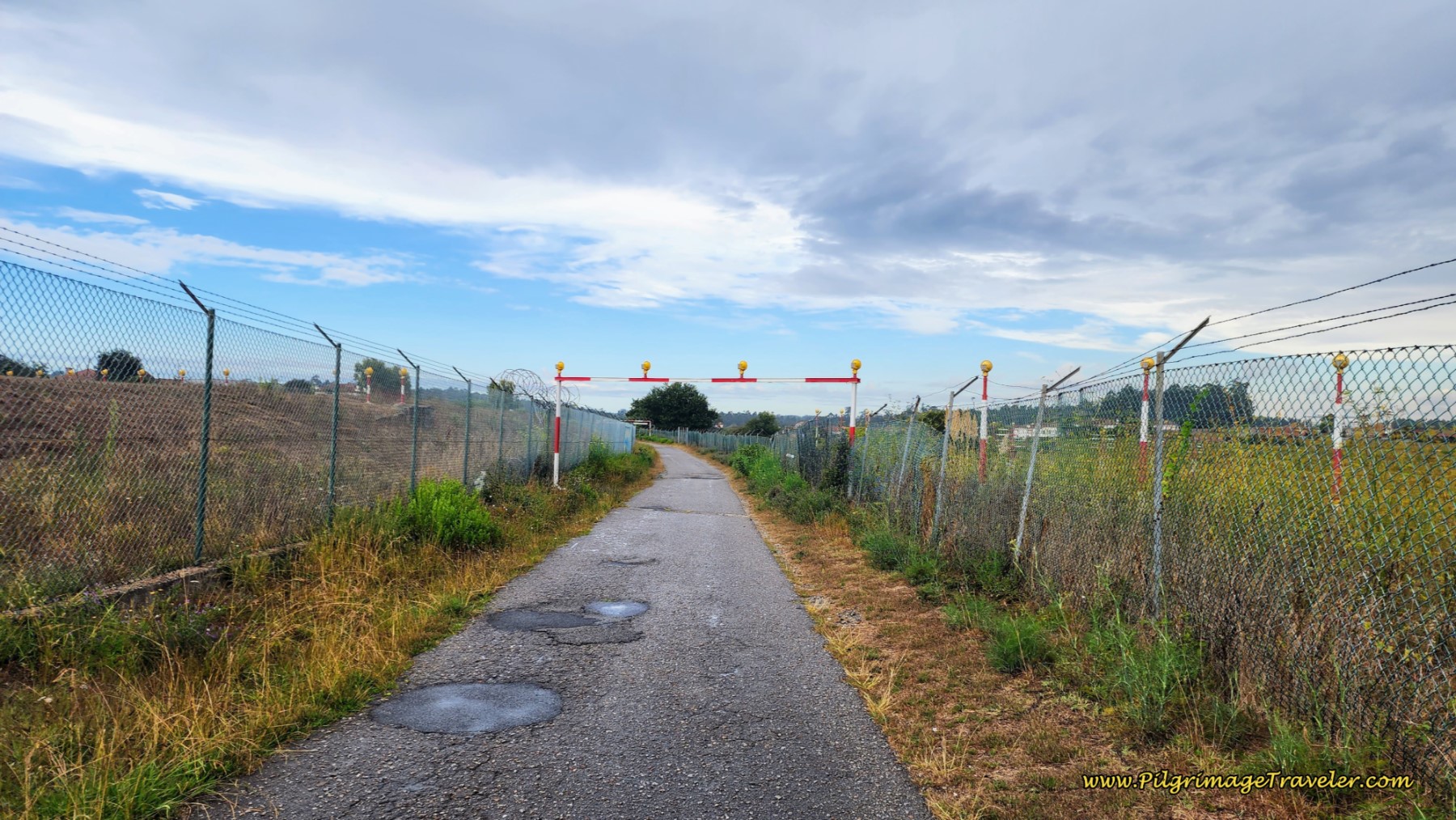Walk Around Porto Airport