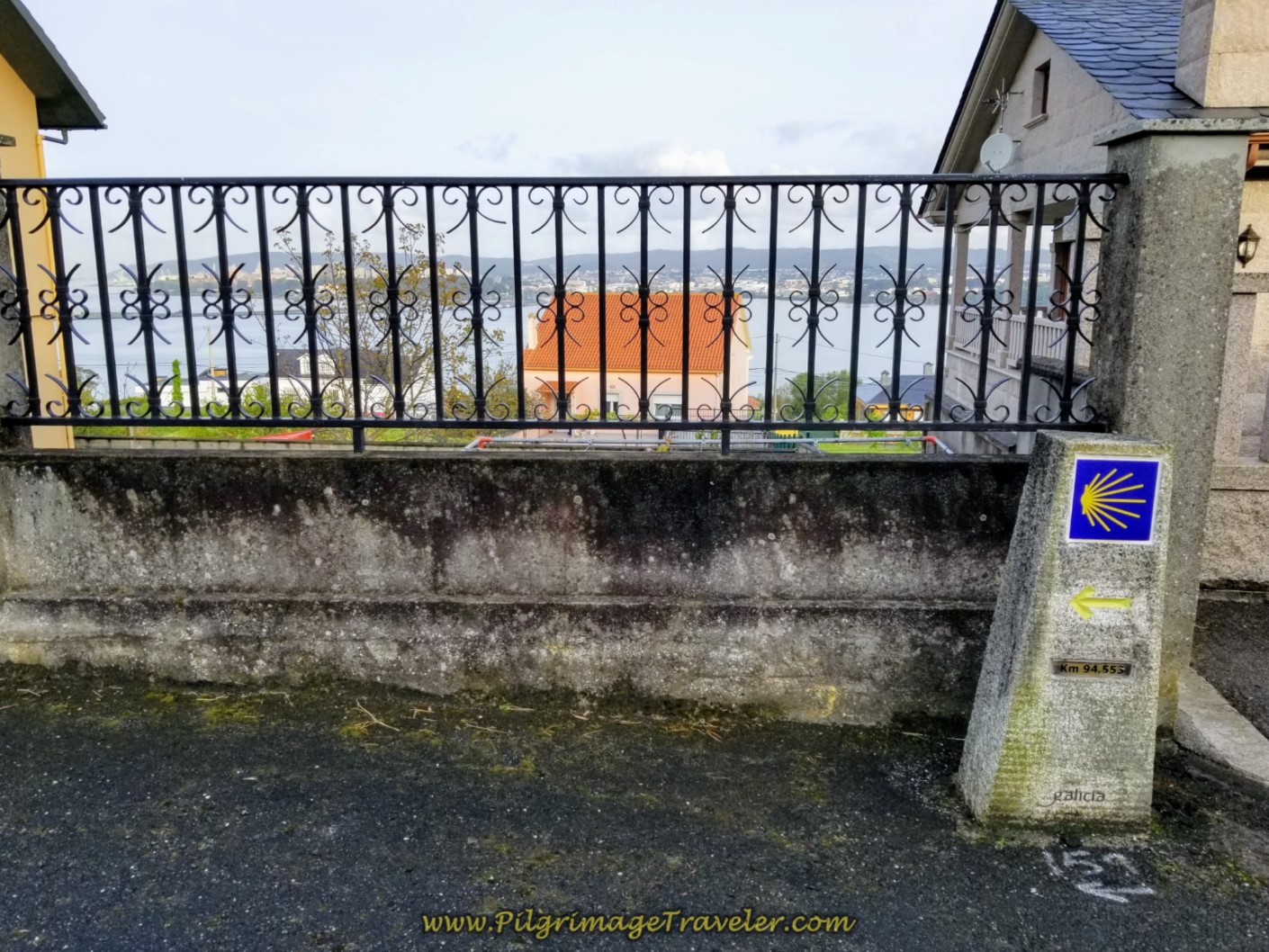 94.5 Kilometer Marker in Fene on day two of the Camino Inglés