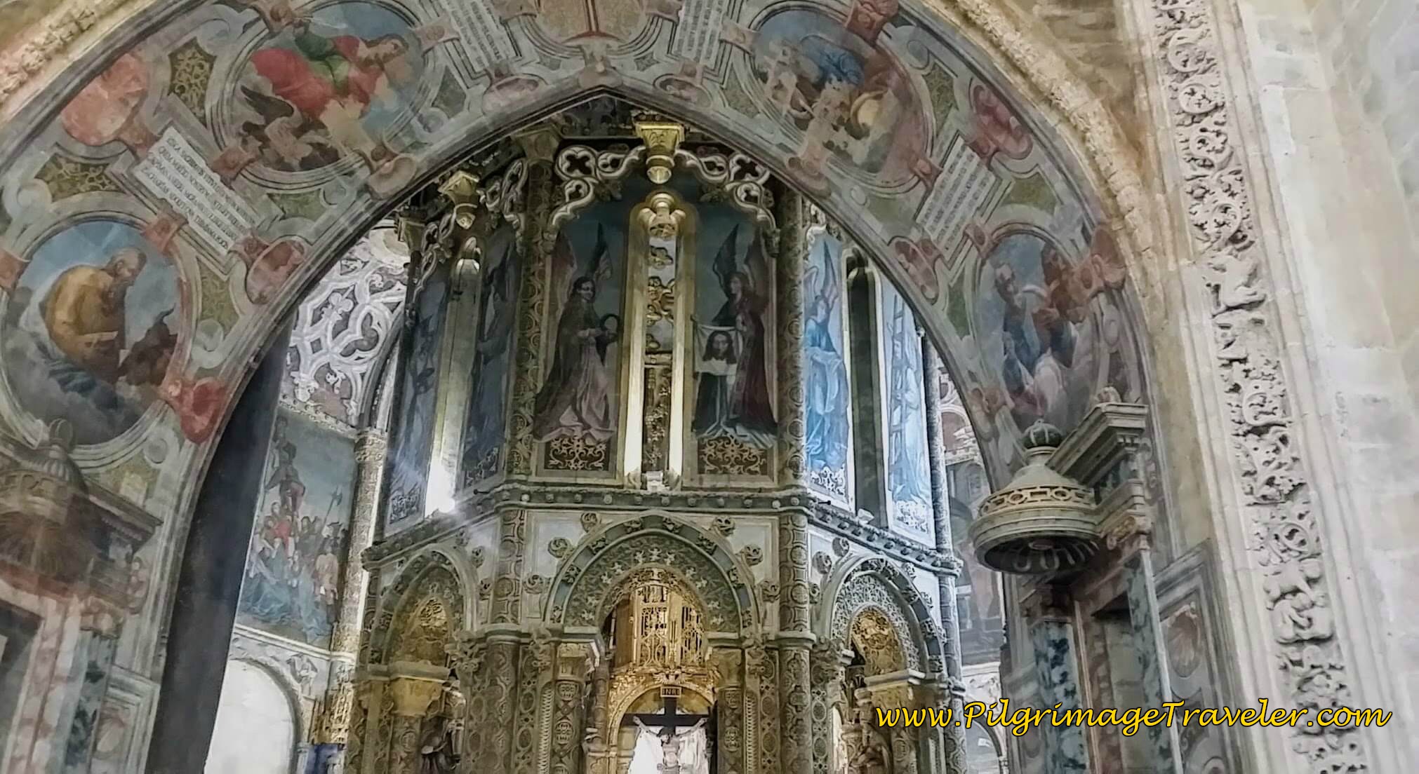 Entering Main Chapel Rotunda, Convento de Cristo, Tomar