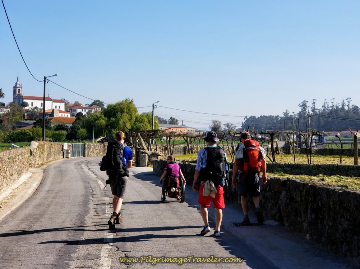 Magnus Catches Up With the Group on the EN306