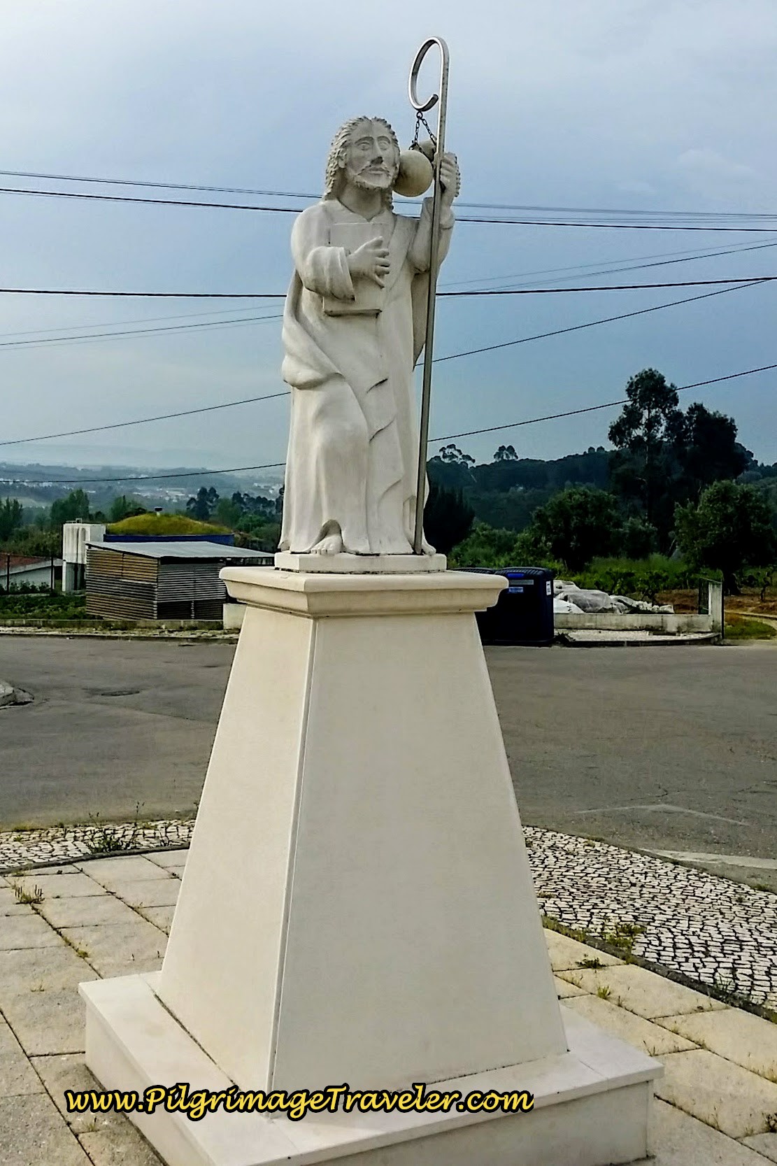 Pilgrim Statue in the Largo da Igreja