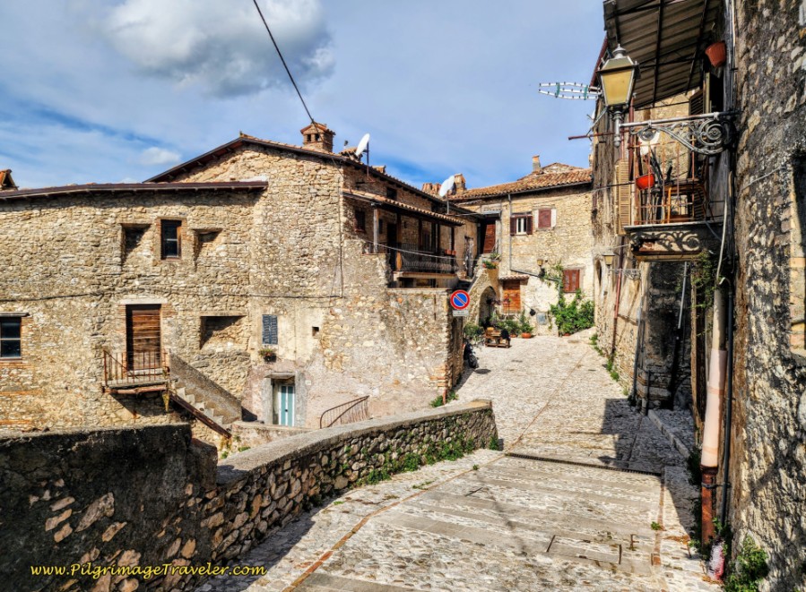 Way of St. Francis: Day Twenty, Poggio San Lorenzo to Ponticelli - Descending on the Via Scalinata, leaving Poggio Moiano