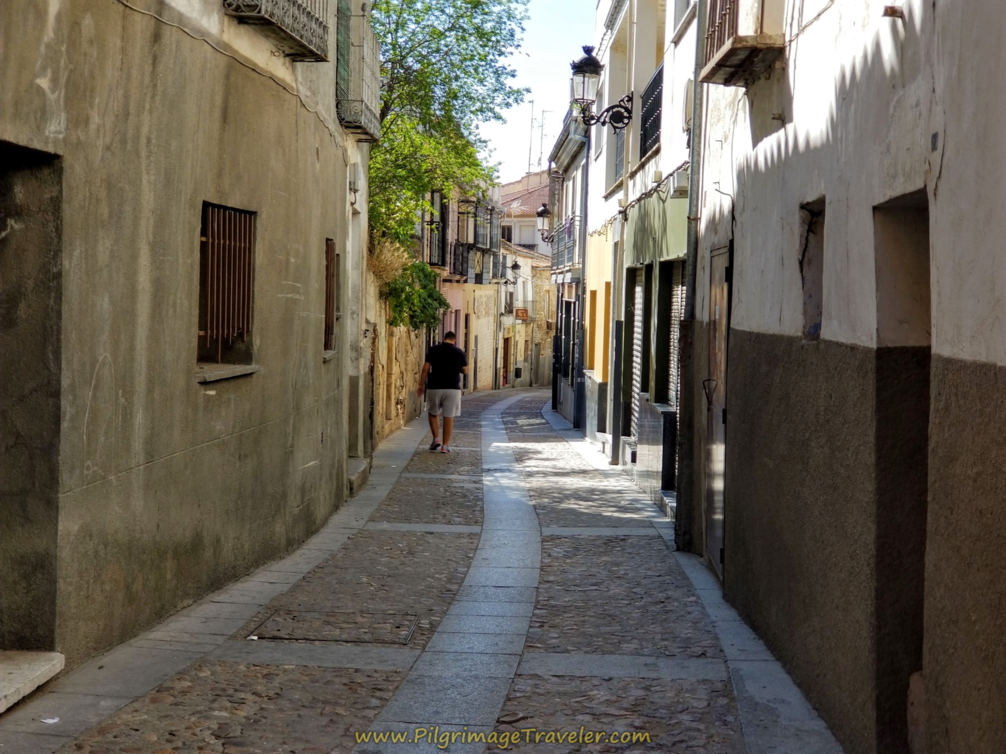 Immediate Right Onto Calle Manterola