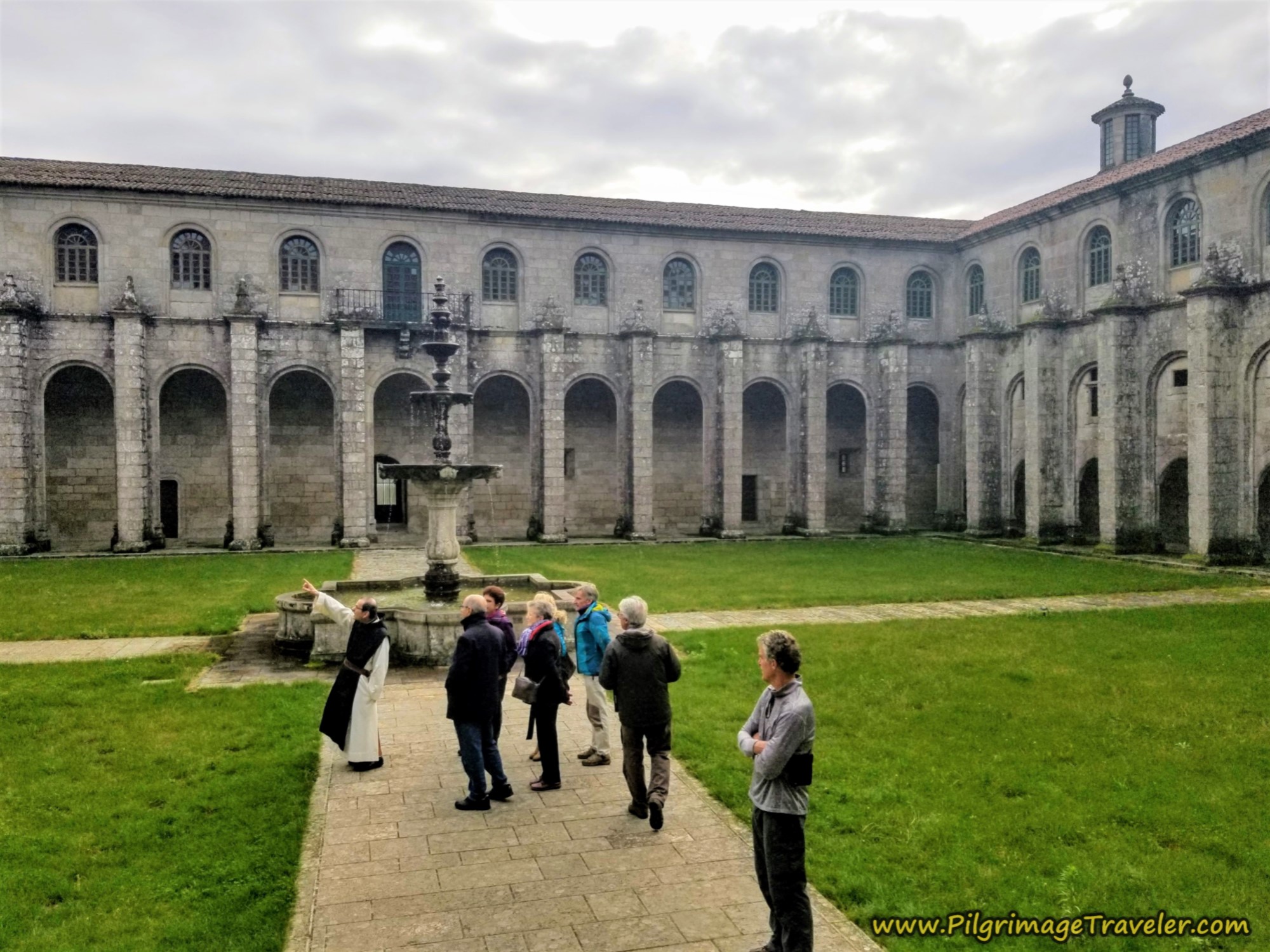 Cloister of Pinnacles, Mosteiro de Oseira, Camino Sanabrés, Cea to Estación de Lalín