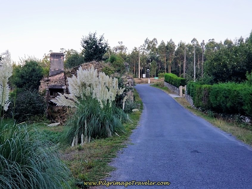 Right Turn at 17.9 Kilometer Marker Ahead in Trasufre