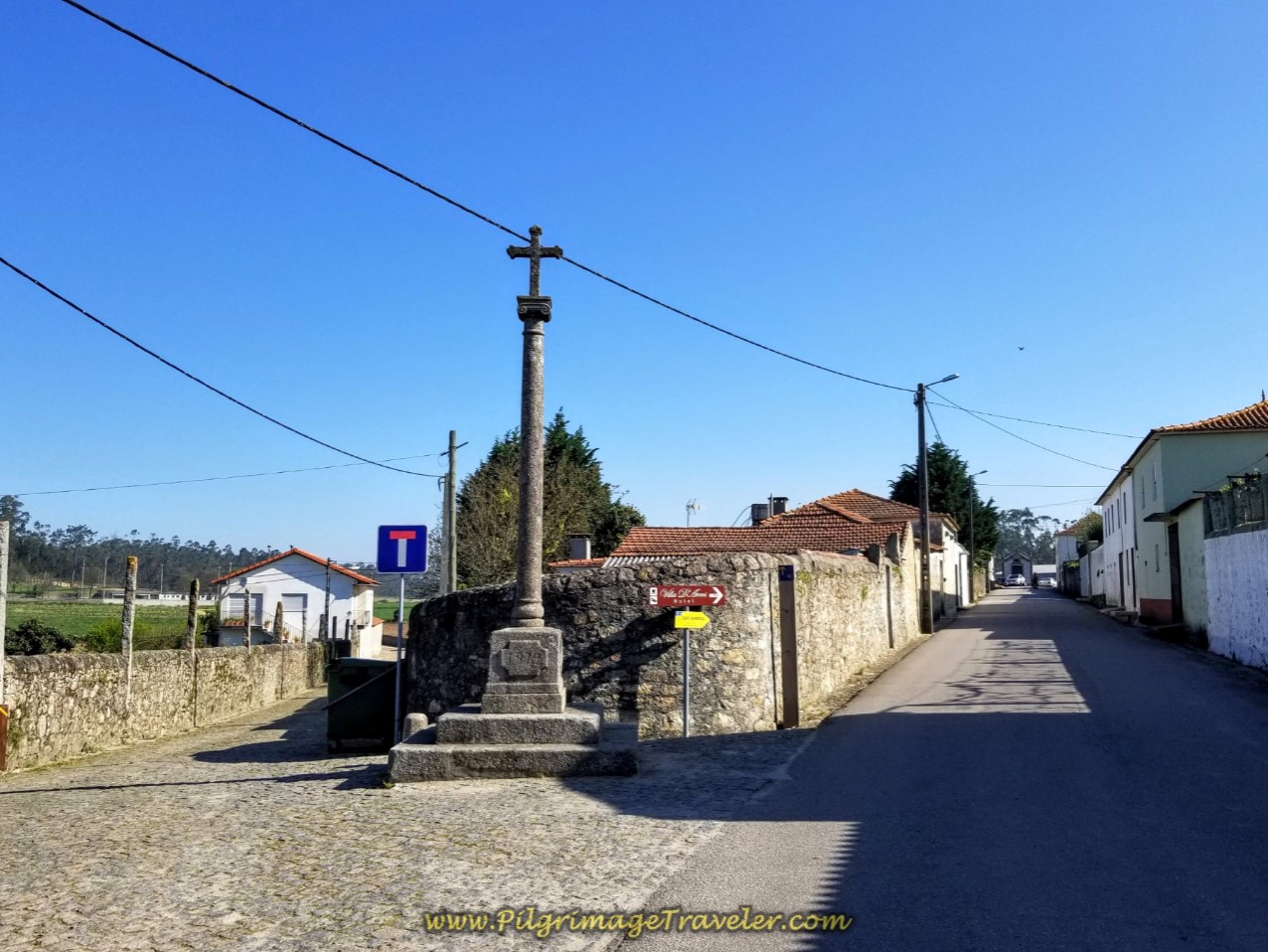 Right Turn at Cross in Arcos on day sixteen on the Central Route of the Camino Portugués