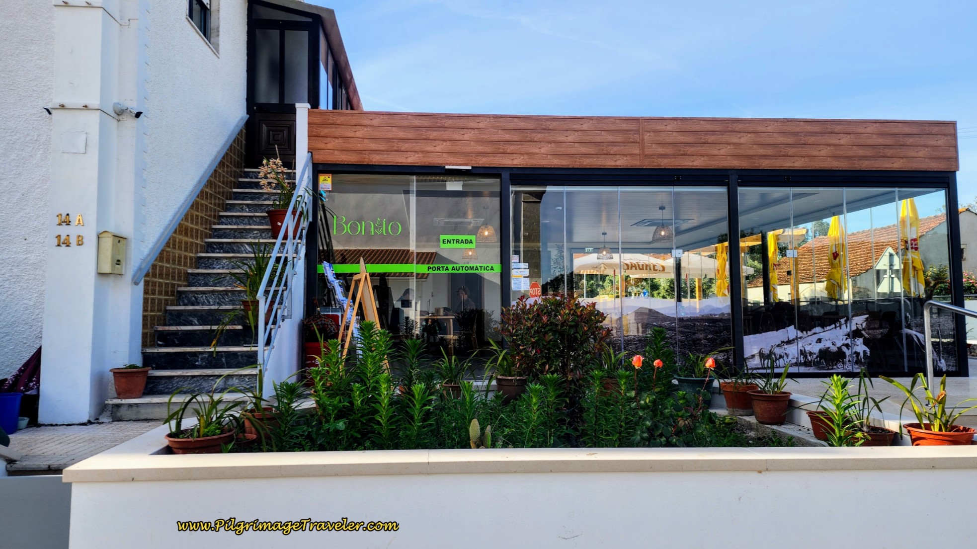 Café Bonito at the Albergue