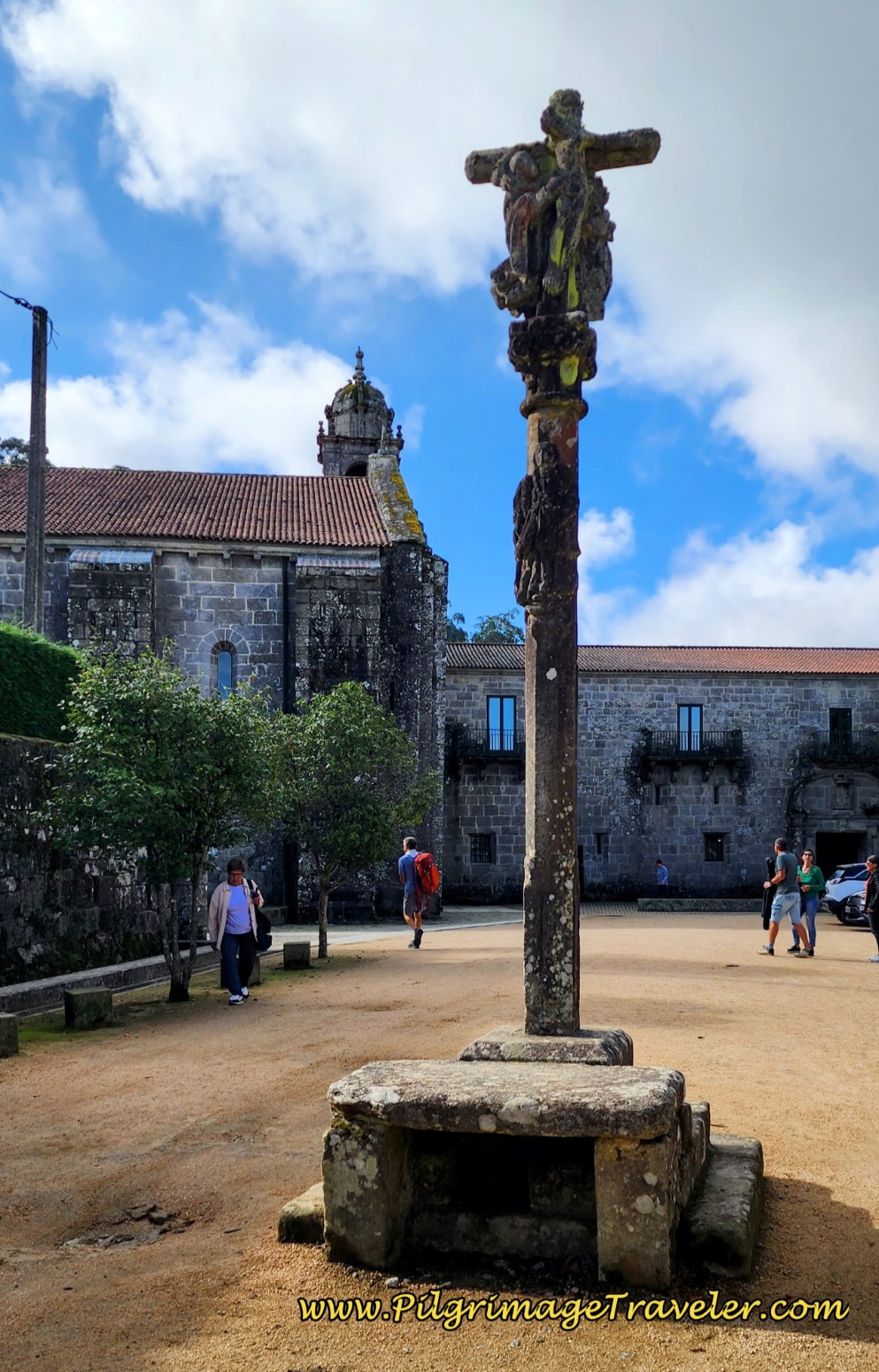 Mosteiro de Armenteira Cross and Courtyard