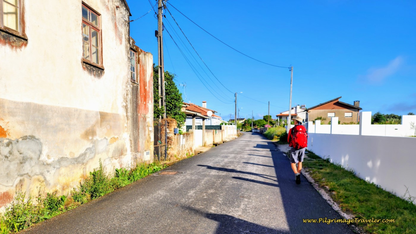 Walking Through Serém