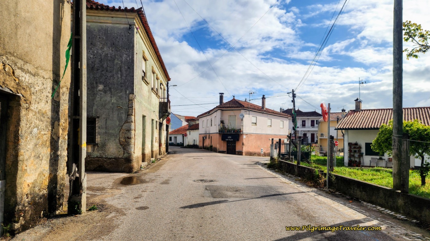 Left Turn Ahead in Sargento Mor
