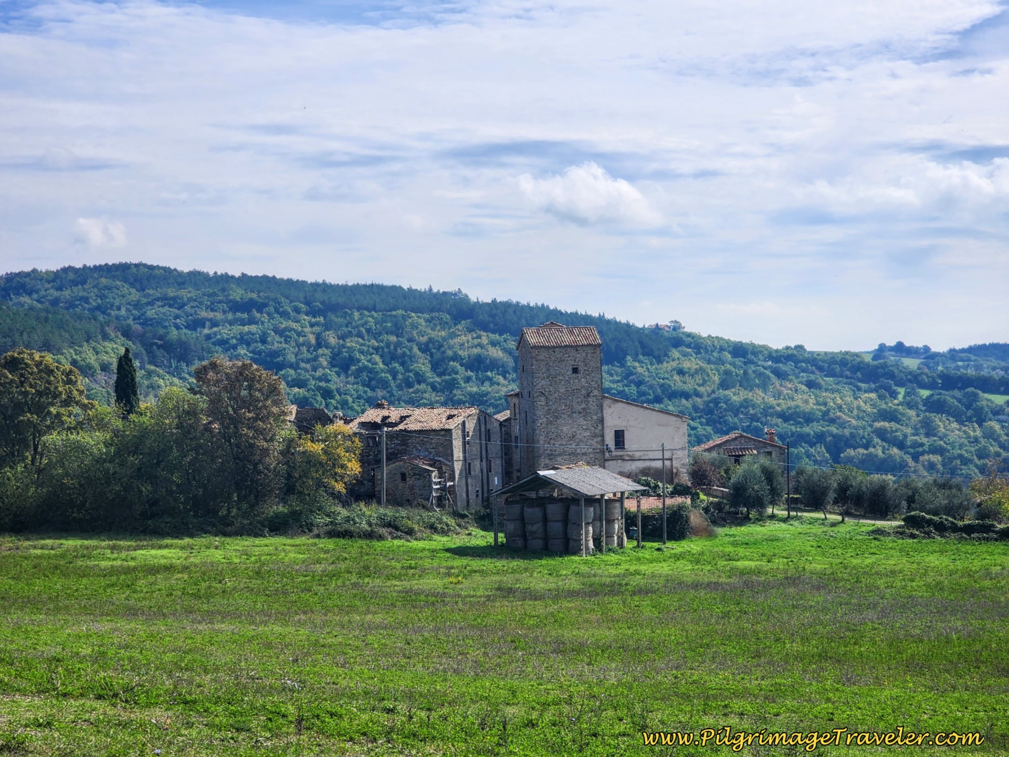 Pieve de' Saddi Ahead Pieve de' Saddi Ahead
