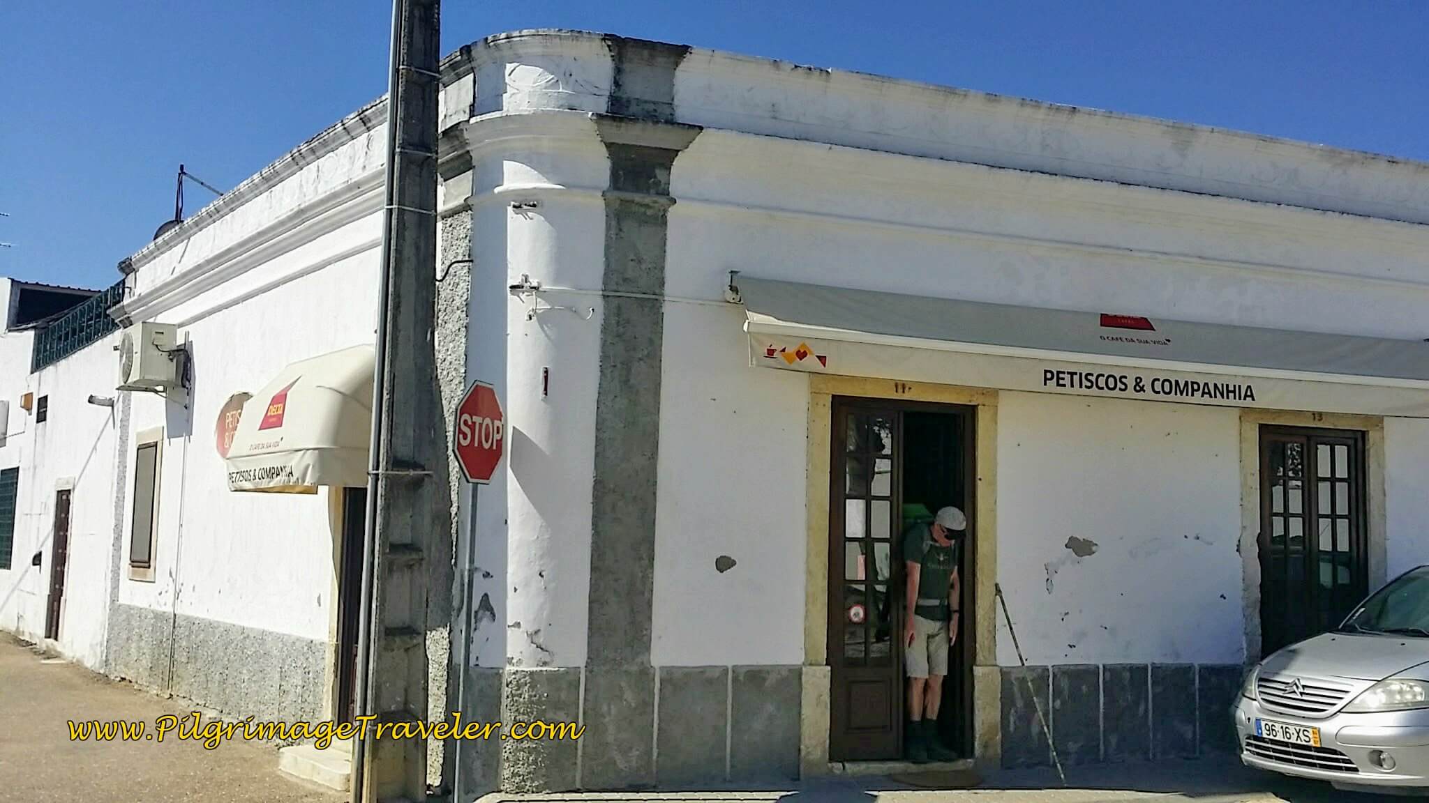 Café Petiscos and Companhia