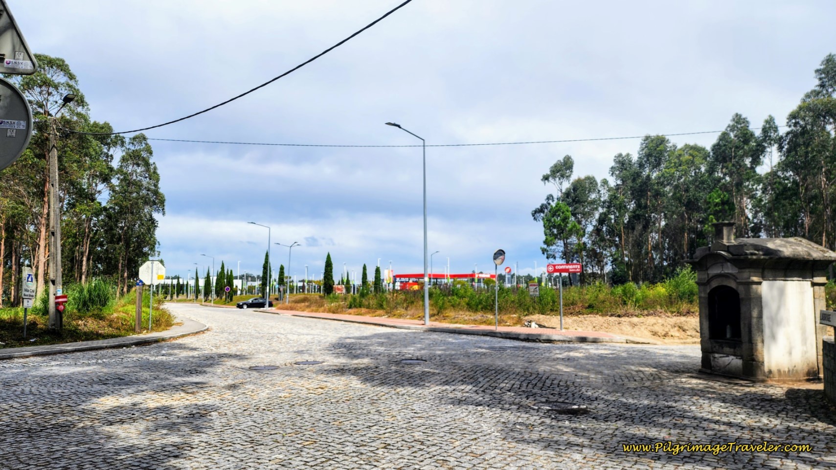 Turn Here for Vila Chã Albergue