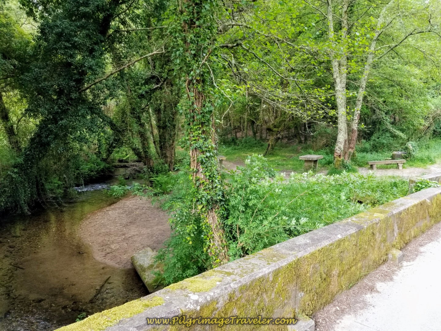 Picnic Area at Rego de Roxos on day one of the Camino Finisterre