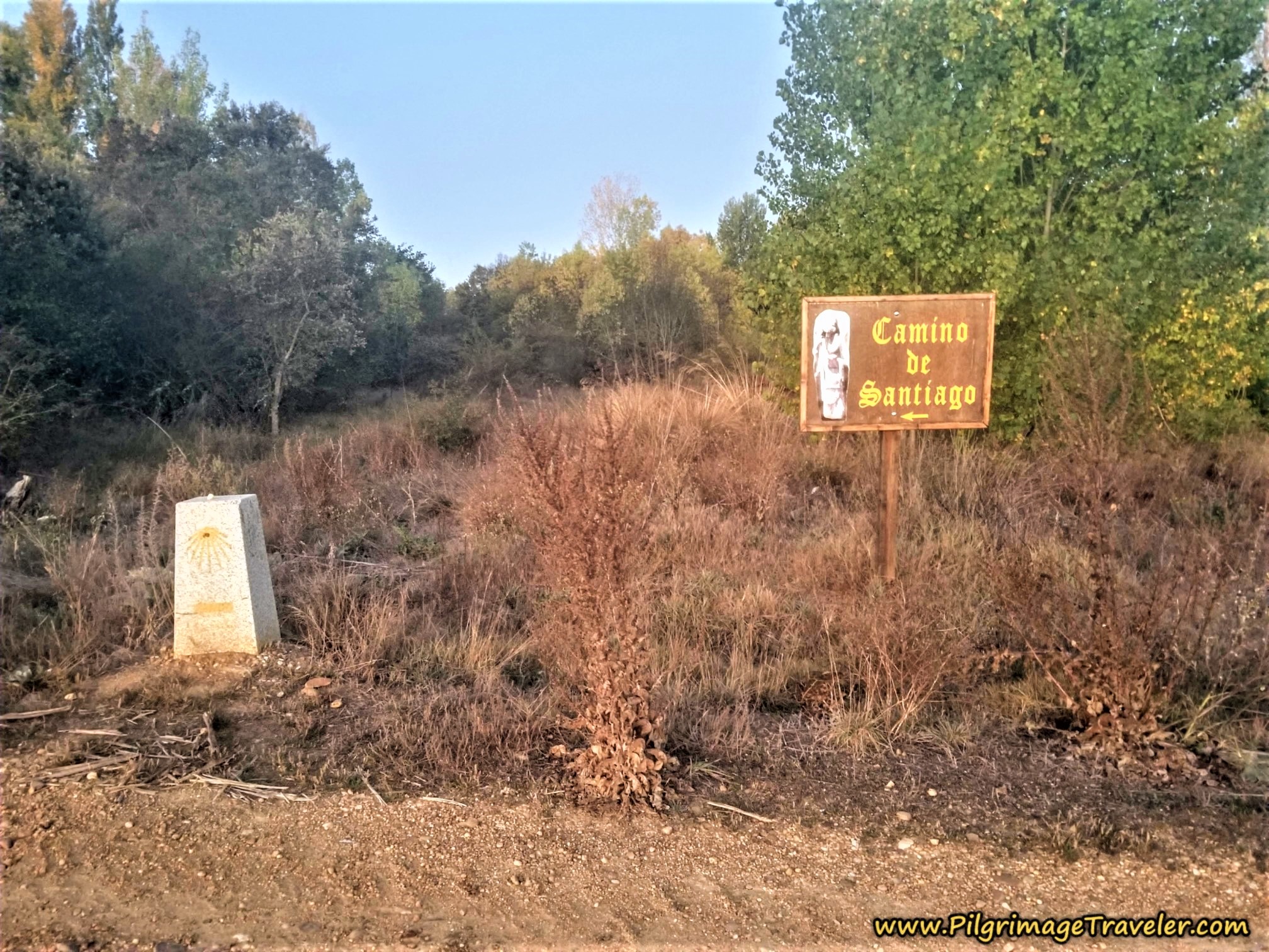 Very Old Pilgrim Santiago Waymark on the Camino Sanabrés from Santa Marta de Tera to Rionegro del Puente