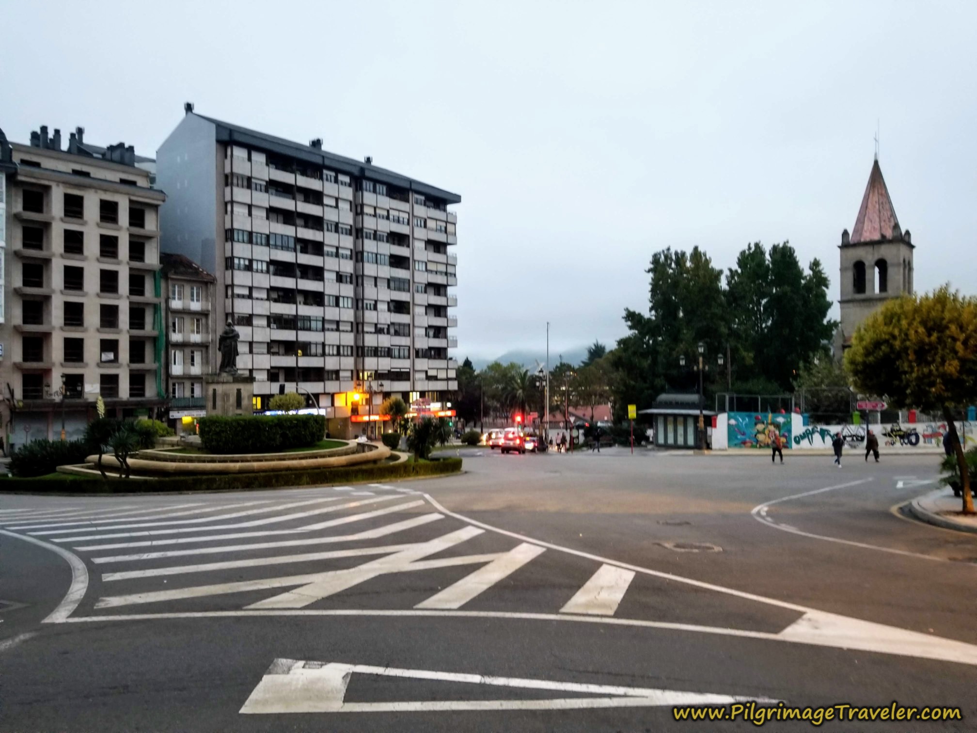 Stay to the Right at the Plaza Concepción Arenal, Camino Sanabrés, Ourense to Cea