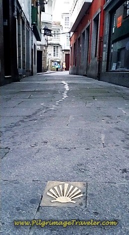 Street Waymark on the Rúa Real, Pontedeume, on day three of the Camino Inglés